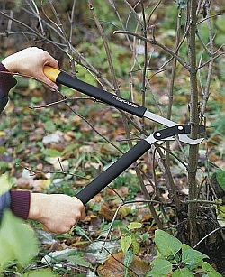 Dvouruční nůžky - řez dřevin (FISKARS)